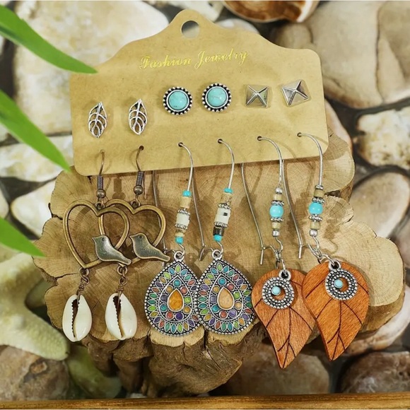 Bohemian Earring Set - Picture 1 of 3